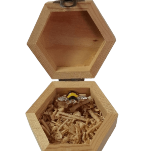 Anillo Abeja en Caja Panal